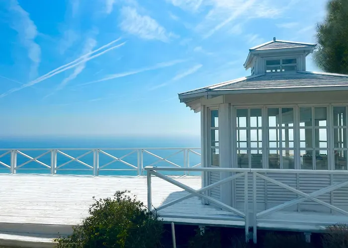 Luxury Lighthouse Golf Villa